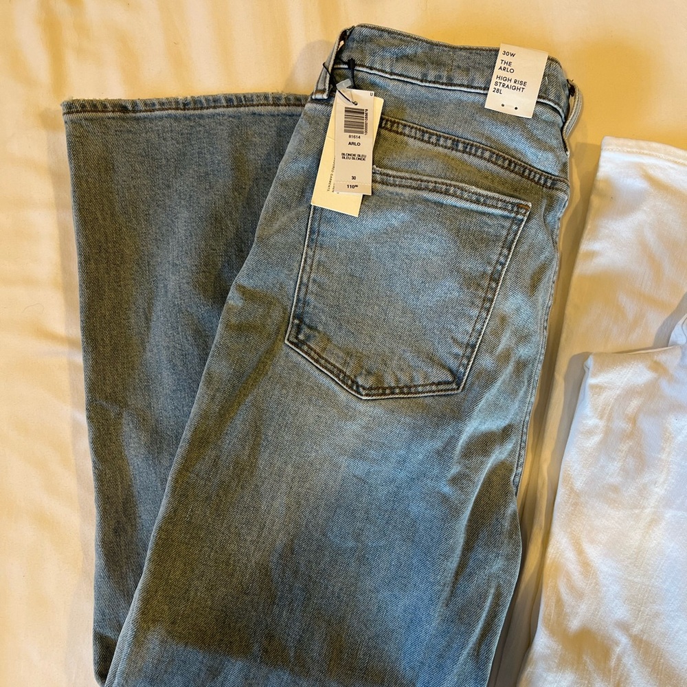 Aritzia jeans